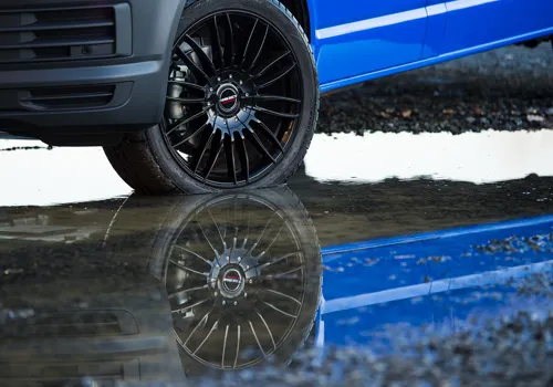 BORBET VW T6 CW3 19  black glossy 8640